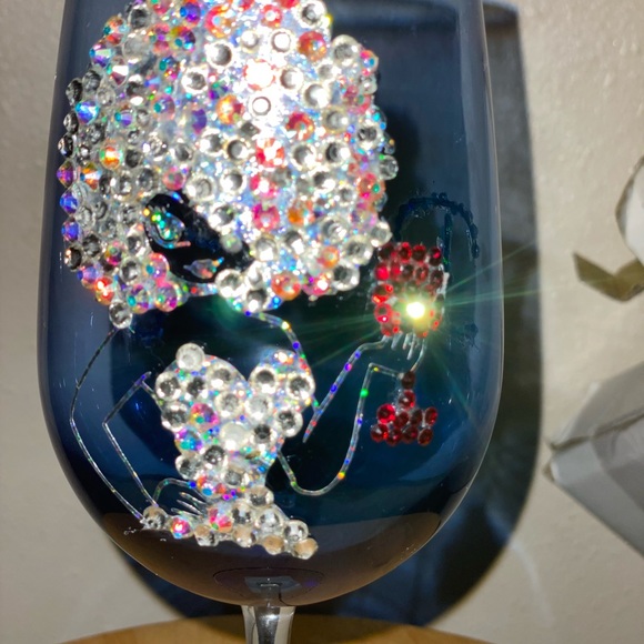 Personalized wine glass for $20 - Picture 4 of 5